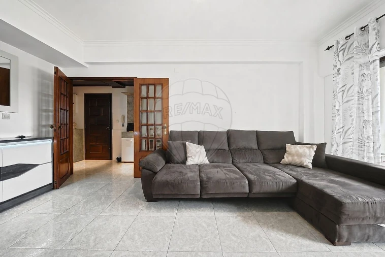 Apartamento T3 para Venda em Castanheira do Ribatejo e Cachoeiras Foto 7