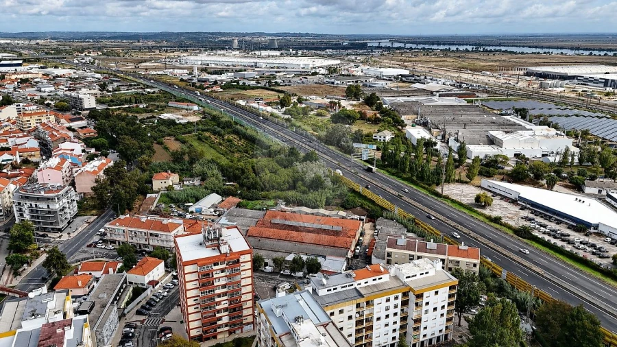 Apartamento T3 para Venda em Castanheira do Ribatejo e Cachoeiras Foto 33