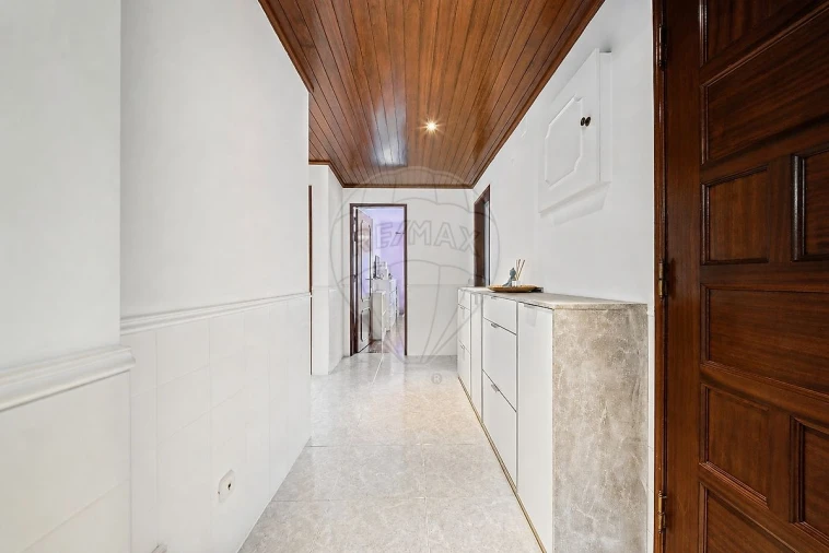 Apartamento T3 para Venda em Castanheira do Ribatejo e Cachoeiras Foto 13