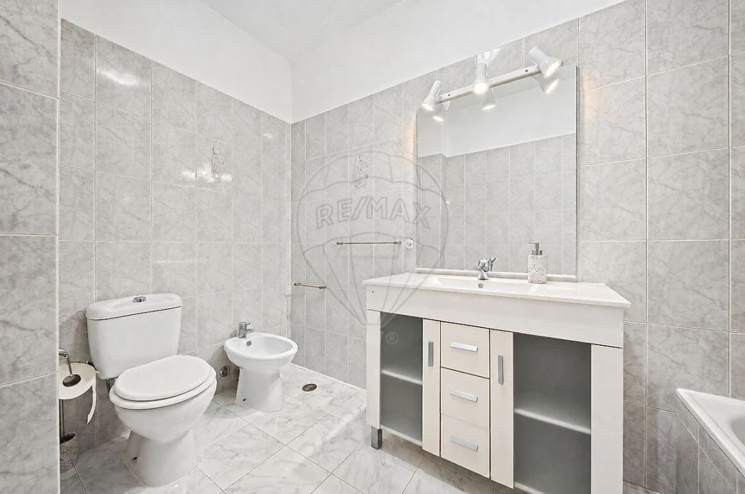 Apartamento T3 para Venda em Castanheira do Ribatejo e Cachoeiras Foto 15
