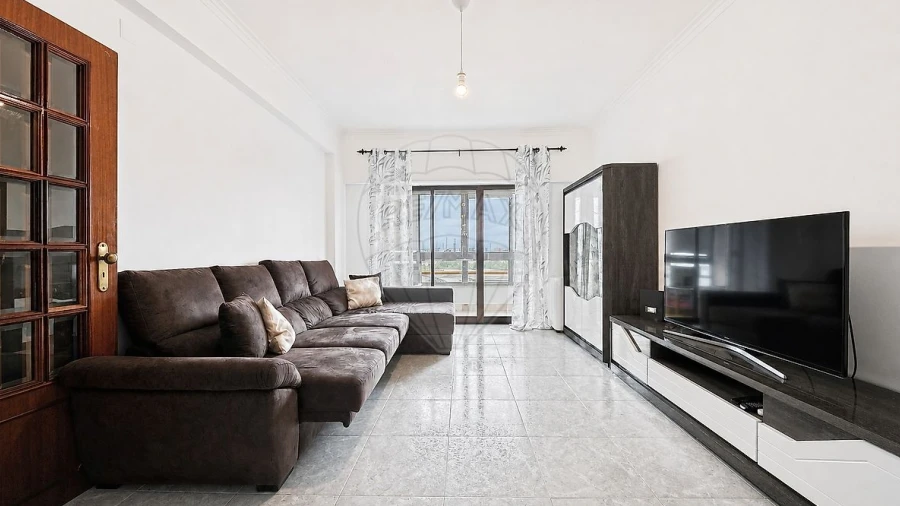 Apartamento T3 para Venda em Castanheira do Ribatejo e Cachoeiras