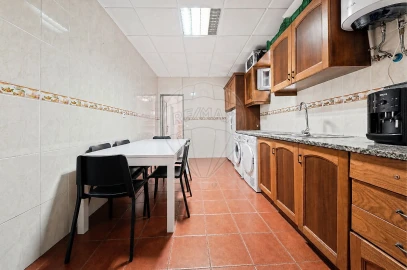 Armazém para Venda em Alenquer (Santo Estêvão e Triana)