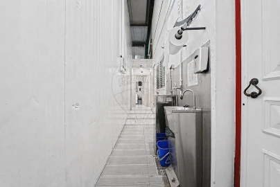 Armazém para Venda em Alenquer (Santo Estêvão e Triana)