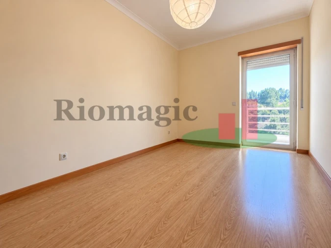 Apartamento T3 para Venda em Rio Maior Foto 19