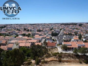 Apartamento T1 para Venda em Corroios
