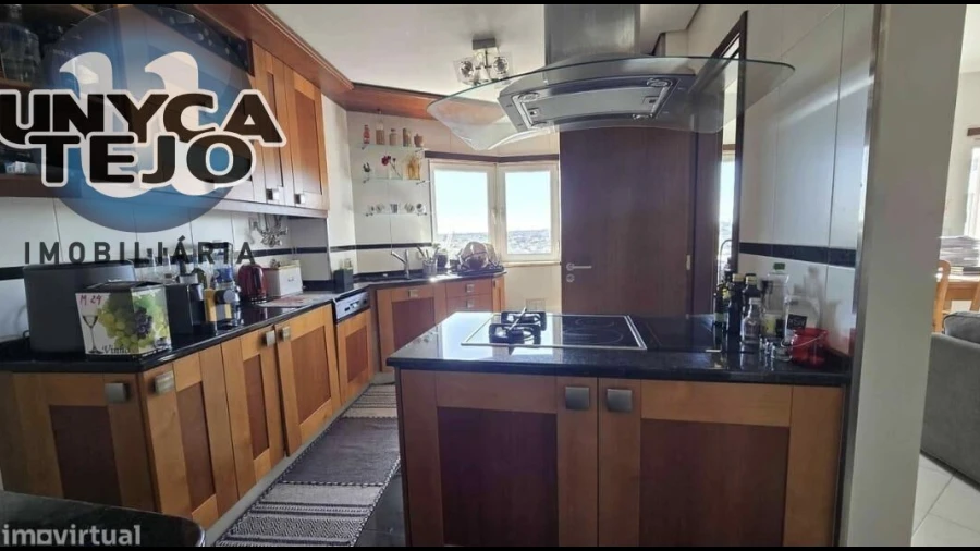 Apartamento T1 para Venda em Corroios