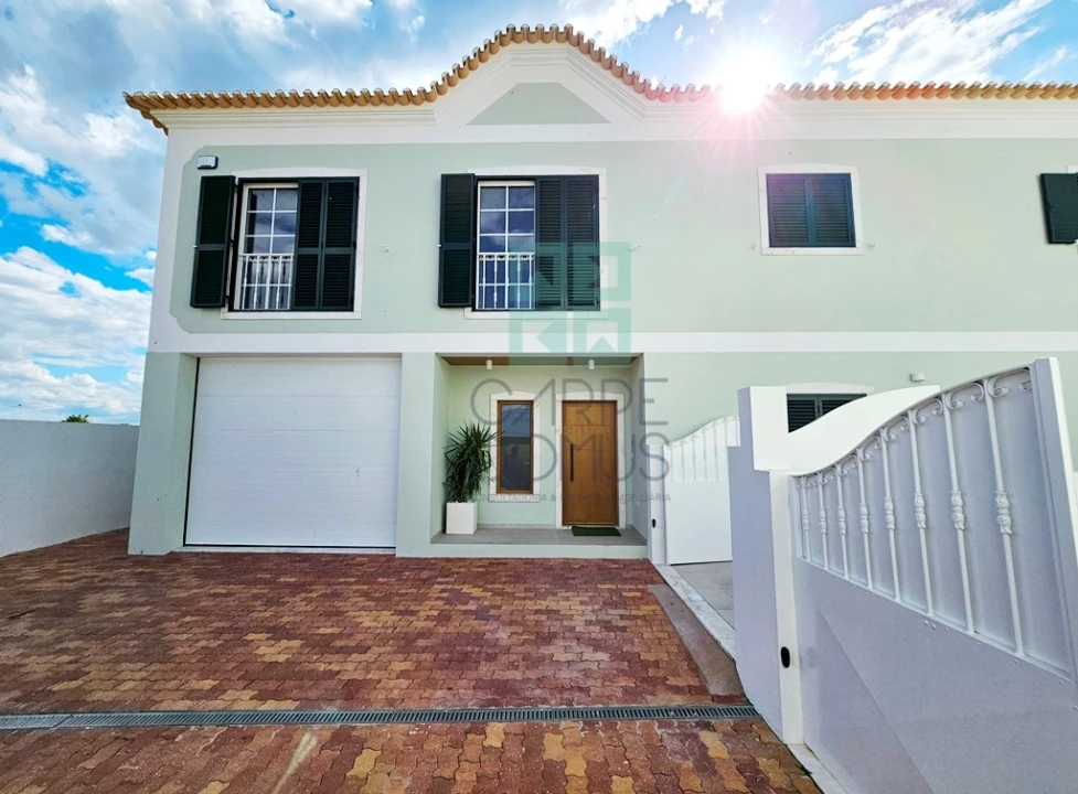Moradia T5 para Venda em Alpiarça Foto 4