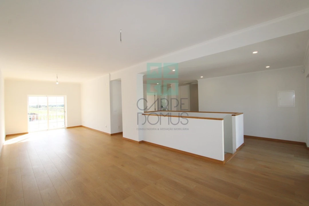 Moradia T5 para Venda em Alpiarça Foto 76