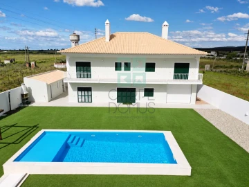 Moradia T5 para Venda em Alpiarça
