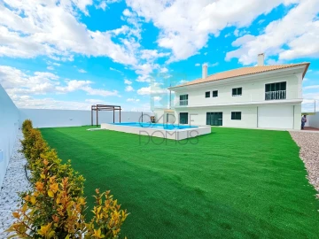 Moradia T5 para Venda em Alpiarça
