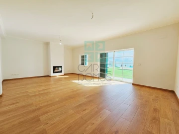 Moradia T5 para Venda em Alpiarça