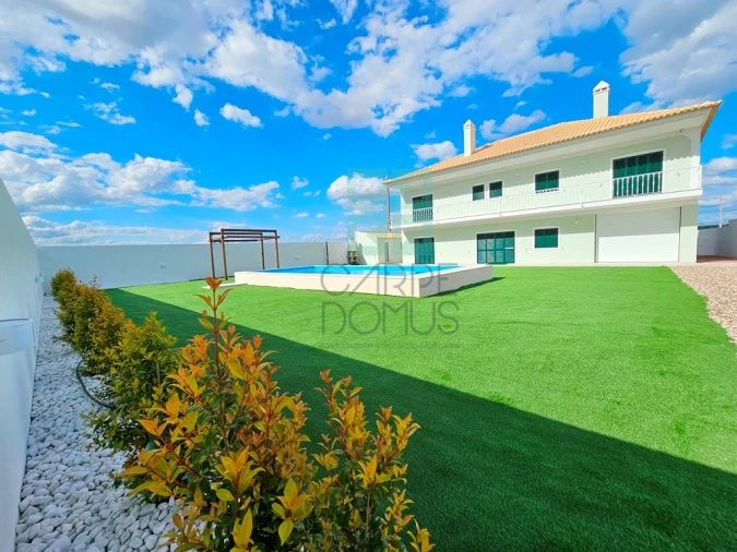 Moradia T5 para Venda em Alpiarça Foto 7