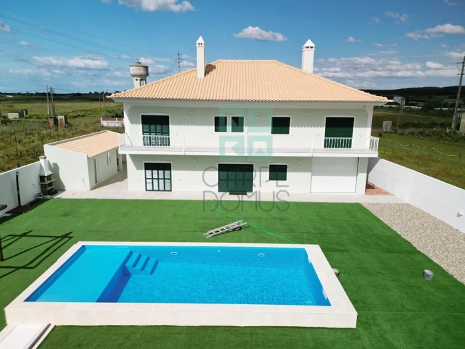 Moradia T5 para Venda em Alpiarça Foto 50