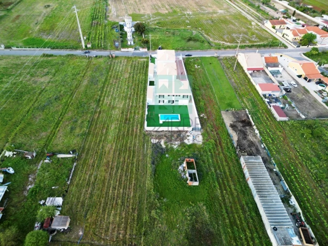 Moradia T5 para Venda em Alpiarça Foto 58