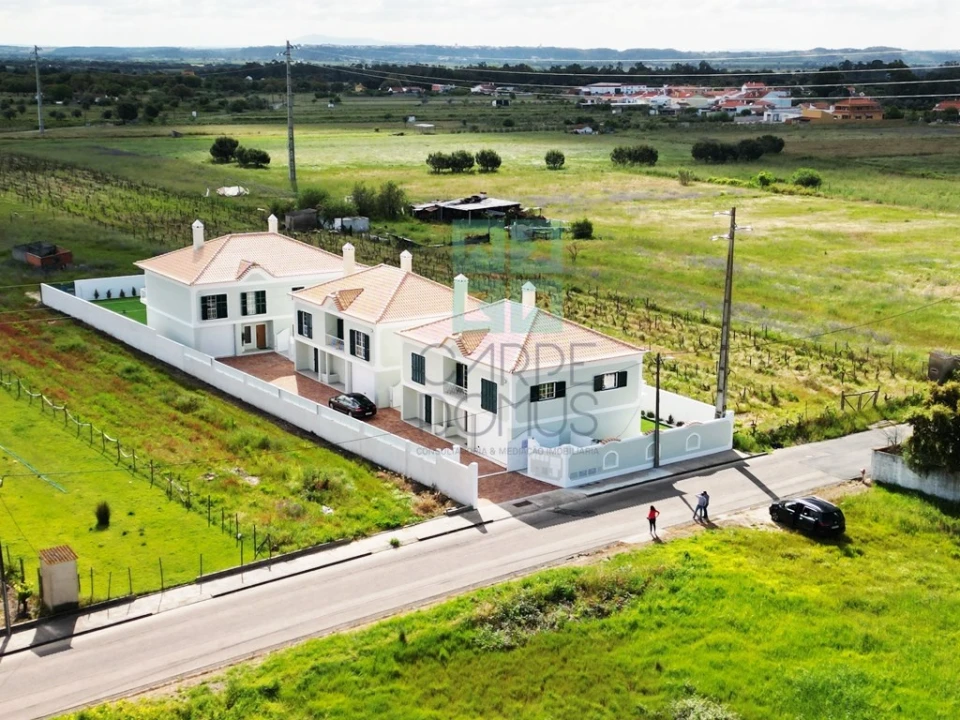 Moradia T5 para Venda em Alpiarça Foto 52