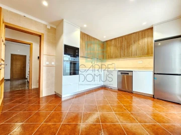 Moradia T5 para Venda em Alpiarça