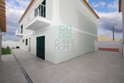 Moradia T5 para Venda em Alpiarça