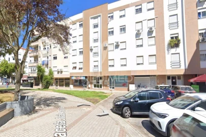 Apartamento T2 para Venda em Corroios
