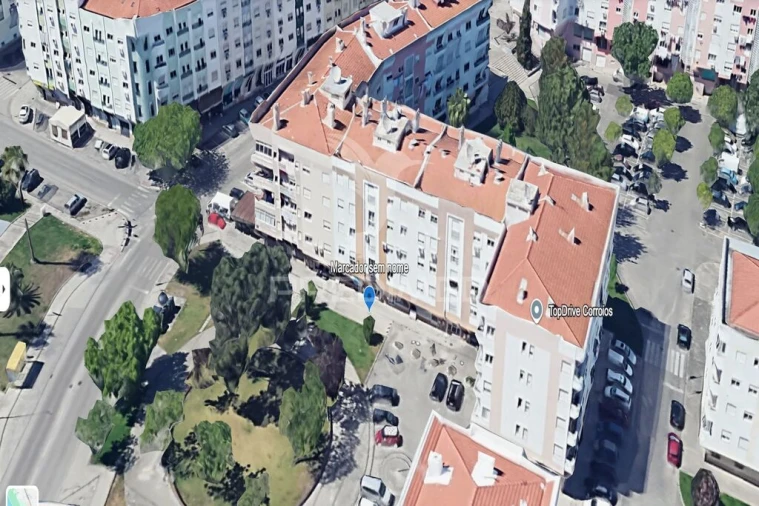 Apartamento T2 para Venda em Corroios Foto 3