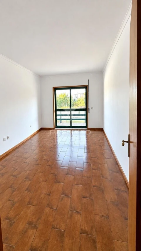 Apartamento T3 para Venda em Delães