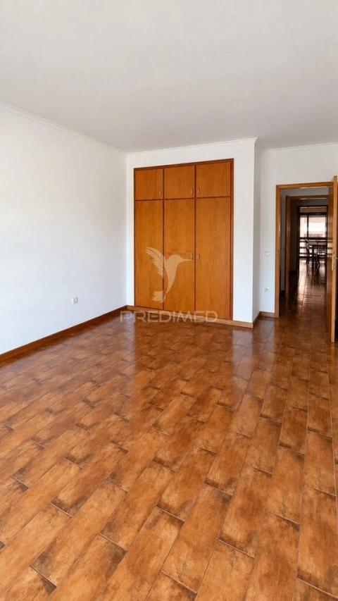 Apartamento T3 para Venda em Delães