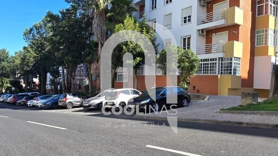 Apartamento T2 para Venda em Queluz e Belas