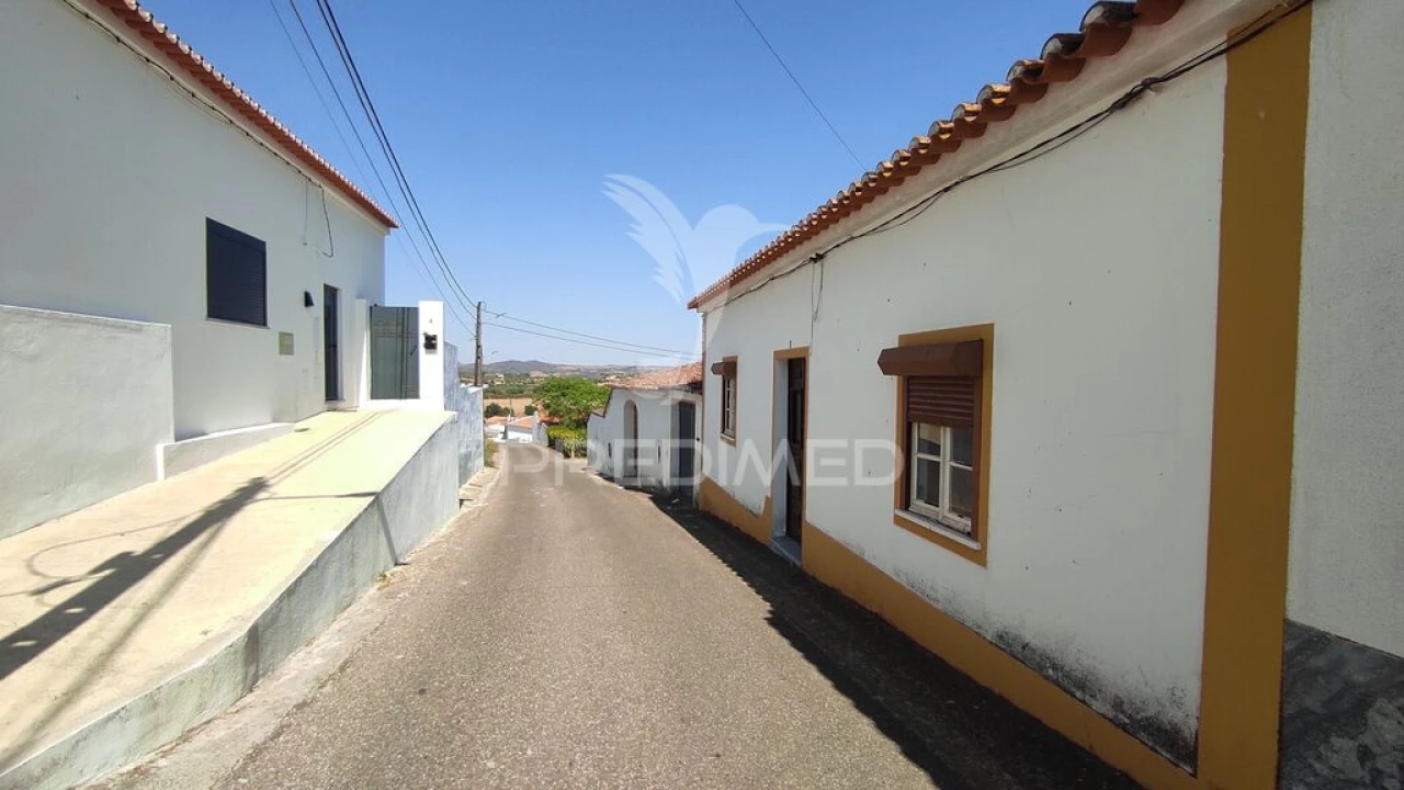 Moradia T3 para Venda em Vila de Frades Foto 3