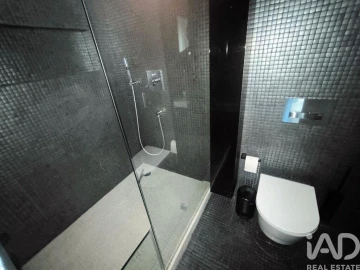 Apartamento T1 para Arrendamento em Santo António