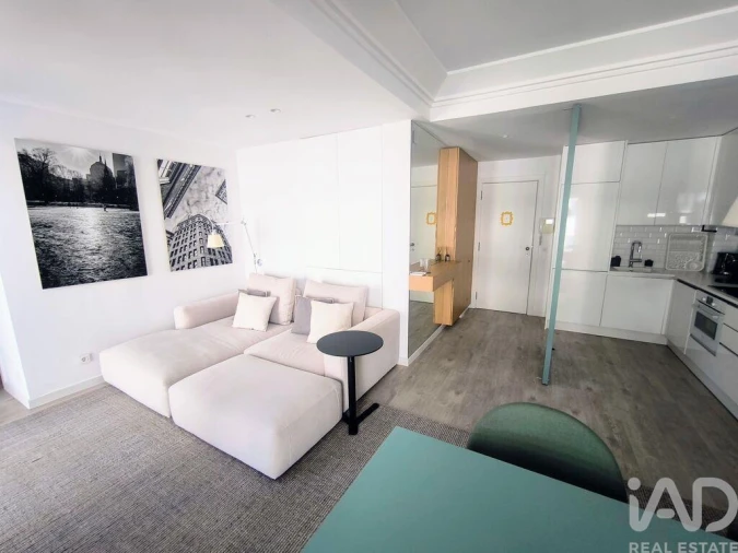 Apartamento T1 para Arrendamento em Santo António Foto 12