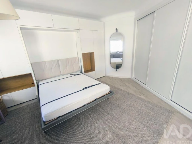 Apartamento T1 para Arrendamento em Santo António Foto 5