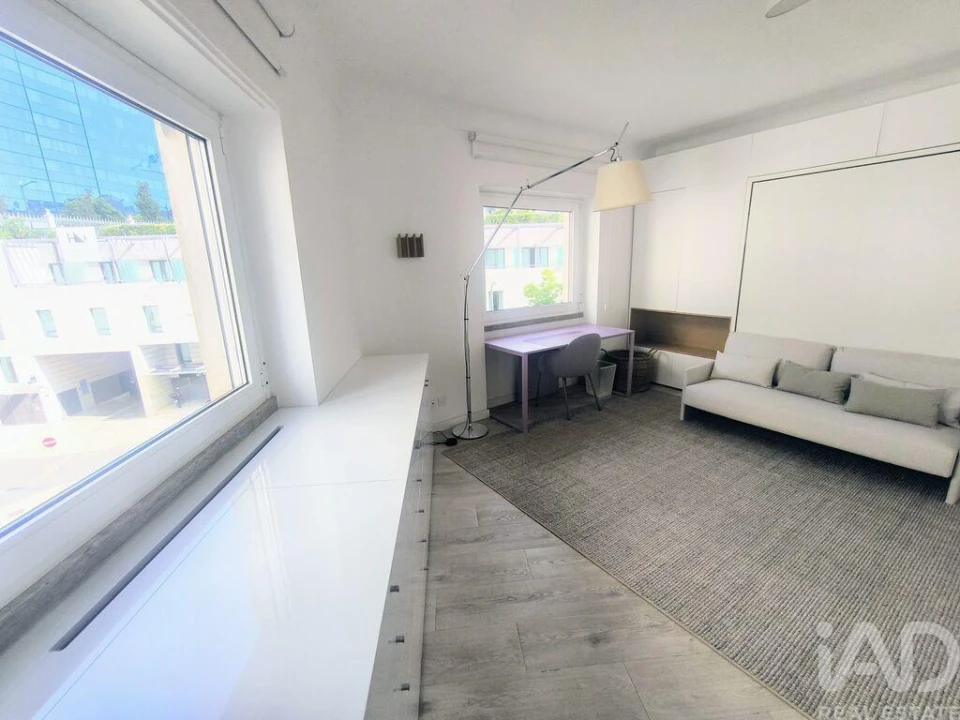 Apartamento T1 para Arrendamento em Santo António Foto 2