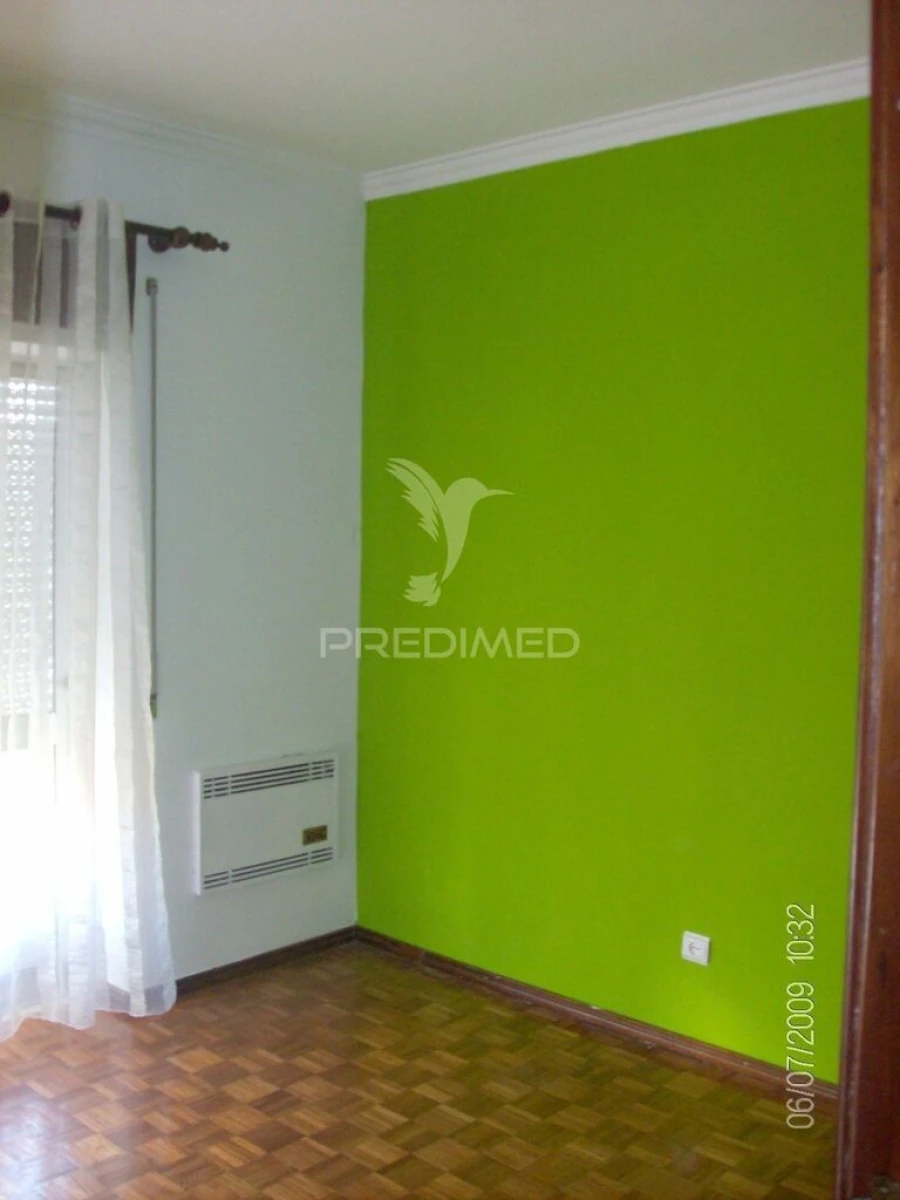 Apartamento T2 para Venda em Charneca de Caparica e Sobreda Foto 3