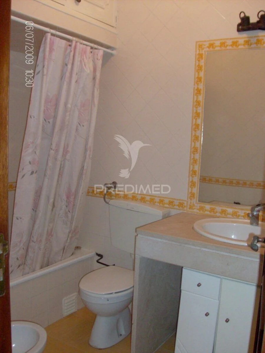Apartamento T2 para Venda em Charneca de Caparica e Sobreda Foto 6