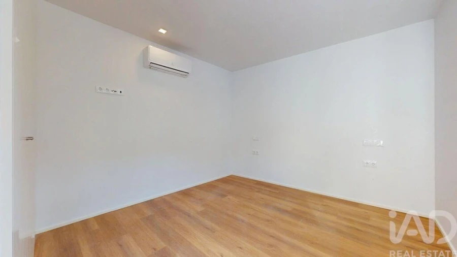 Apartamento T1 para Venda em Bonfim Foto 11