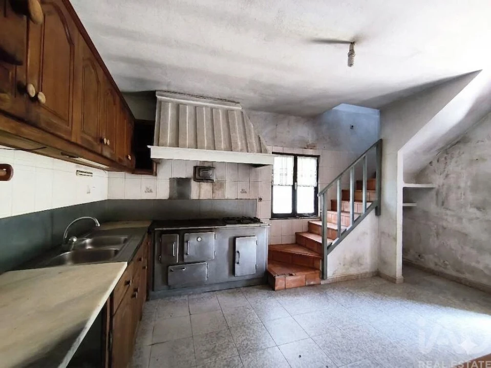 Moradia T4 para Venda em Geraz do Lima (Santa Maria, Santa Leocádia, Moreira), Deão Foto 7