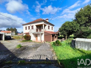 Moradia T4 para Venda em Geraz do Lima (Santa Maria, Santa Leocádia, Moreira), Deão