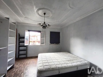 Moradia T4 para Venda em Geraz do Lima (Santa Maria, Santa Leocádia, Moreira), Deão