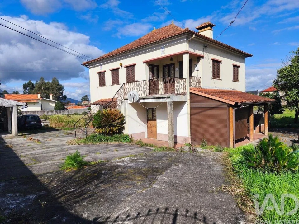 Moradia T4 para Venda em Geraz do Lima (Santa Maria, Santa Leocádia, Moreira), Deão Foto 3