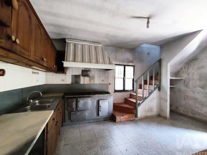Moradia T4 para Venda em Geraz do Lima (Santa Maria, Santa Leocádia, Moreira), Deão Foto 7
