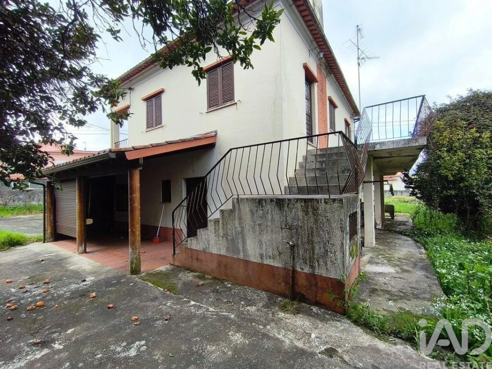 Moradia T4 para Venda em Geraz do Lima (Santa Maria, Santa Leocádia, Moreira), Deão Foto 2