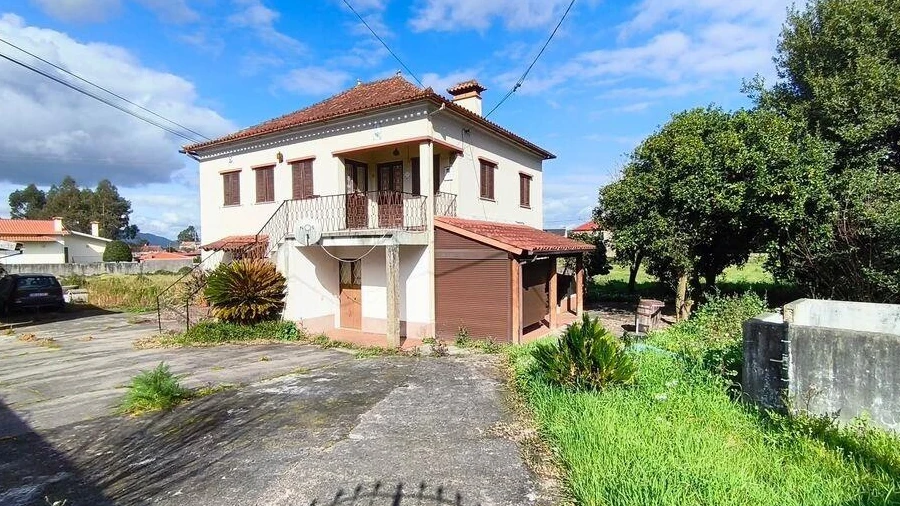 Moradia T4 para Venda em Geraz do Lima (Santa Maria, Santa Leocádia, Moreira), Deão