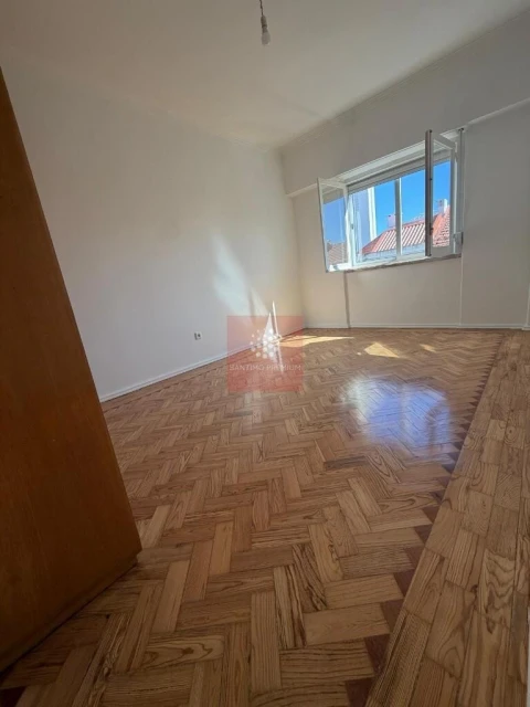 Apartamento T3 para Venda em Venteira