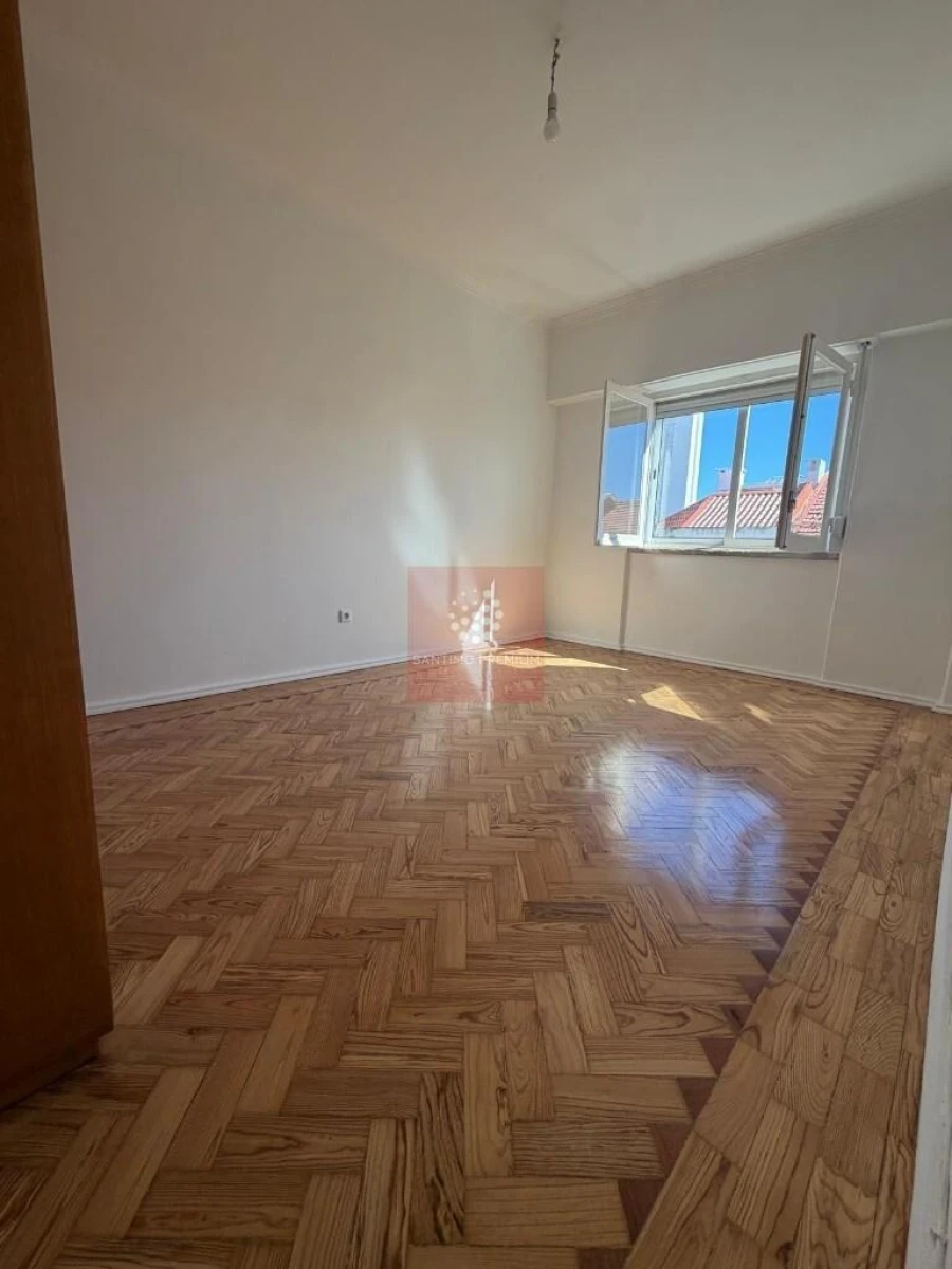 Apartamento T3 para Venda em Venteira Foto 24