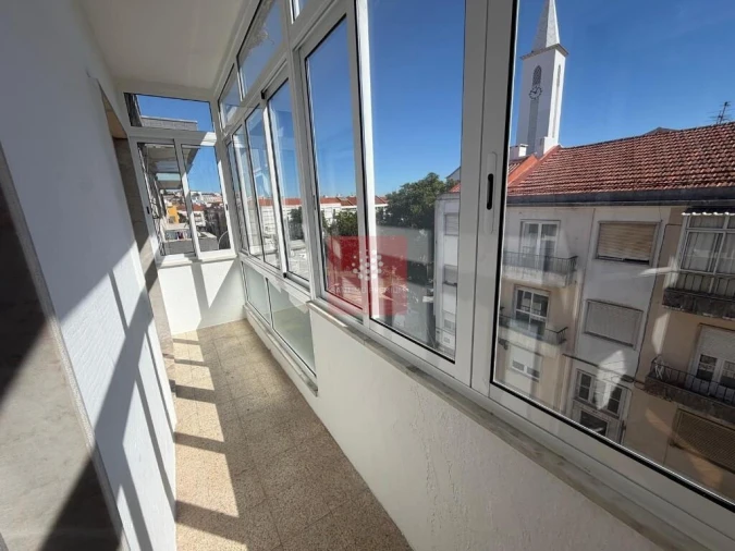 Apartamento T3 para Venda em Venteira Foto 35