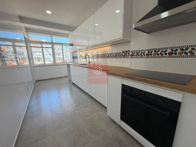 Apartamento T3 para Venda em Venteira Foto 6