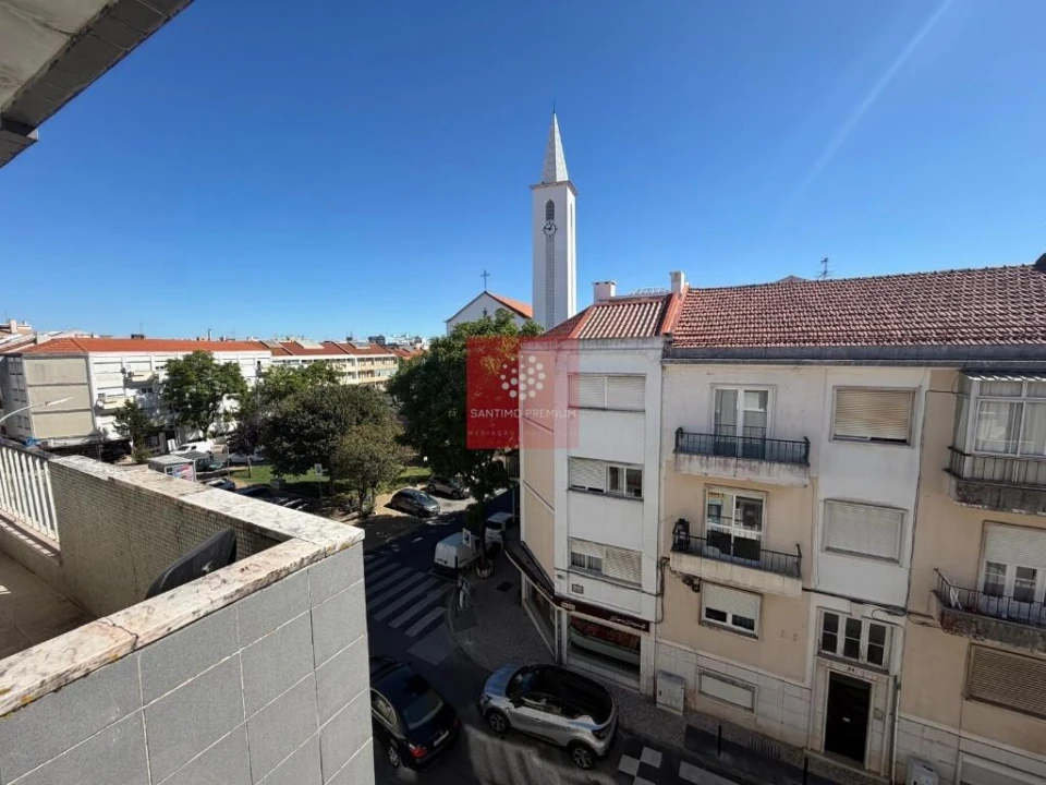 Apartamento T3 para Venda em Venteira Foto 37