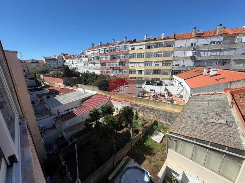 Apartamento T3 para Venda em Venteira Foto 54