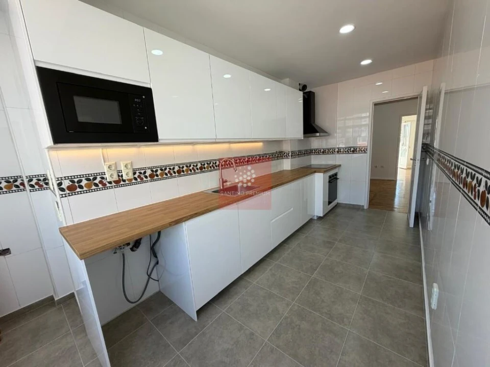 Apartamento T3 para Venda em Venteira Foto 3