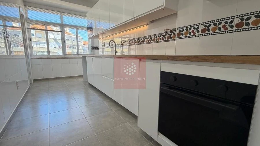 Apartamento T3 para Venda em Venteira