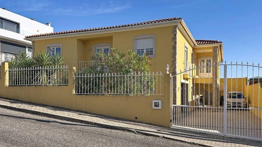 Moradia T4 para Venda em Gaeiras